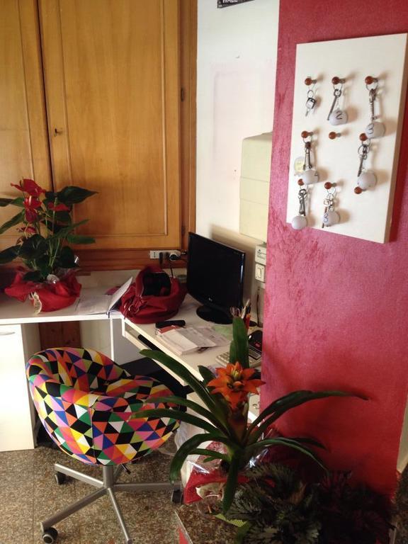 Il Gatto E La Volpe Hotel Gambassi Terme Luaran gambar